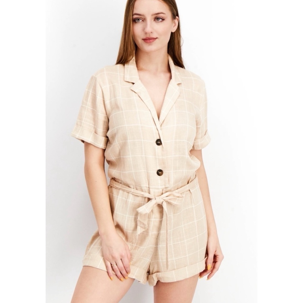 NWT Forever 21 Romper Checkered Short Sleeve Playsuit belted cream beige plaid M